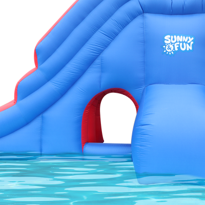 Inflatable Water Park with Slide and Water Gun